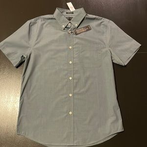 Banana Republic men’s Slim Fit M button up short sleeve shirt